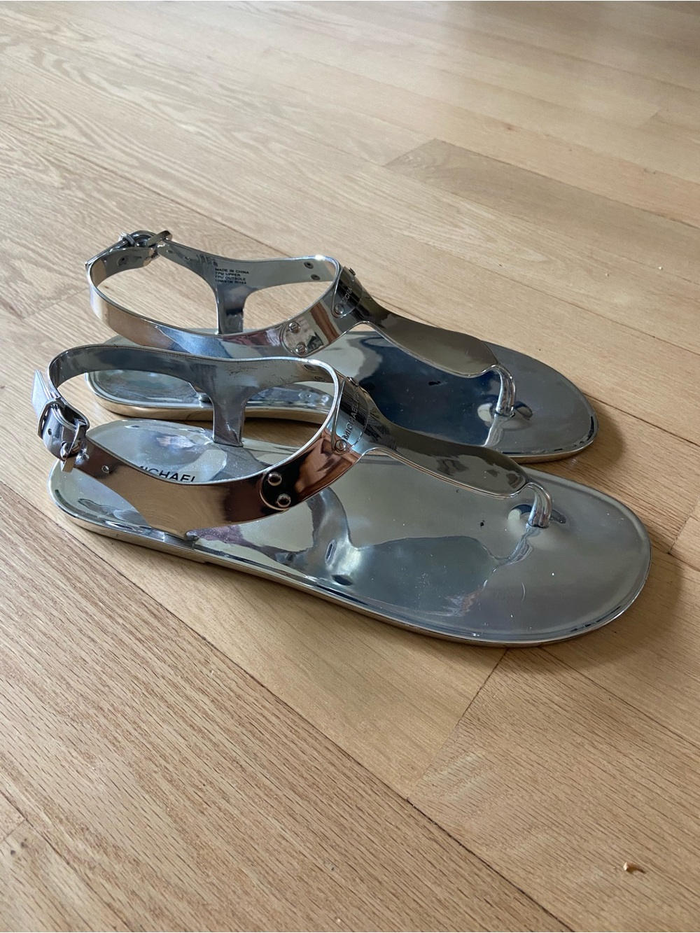 Michael Kors Metallic Silver T-Strap Jelly Sandals